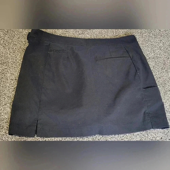 Columbia Titanium Womens Skort, size 6, black - Picture 3 of 10